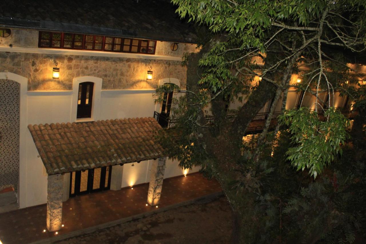 Hotel Atzalan エクステリア 写真