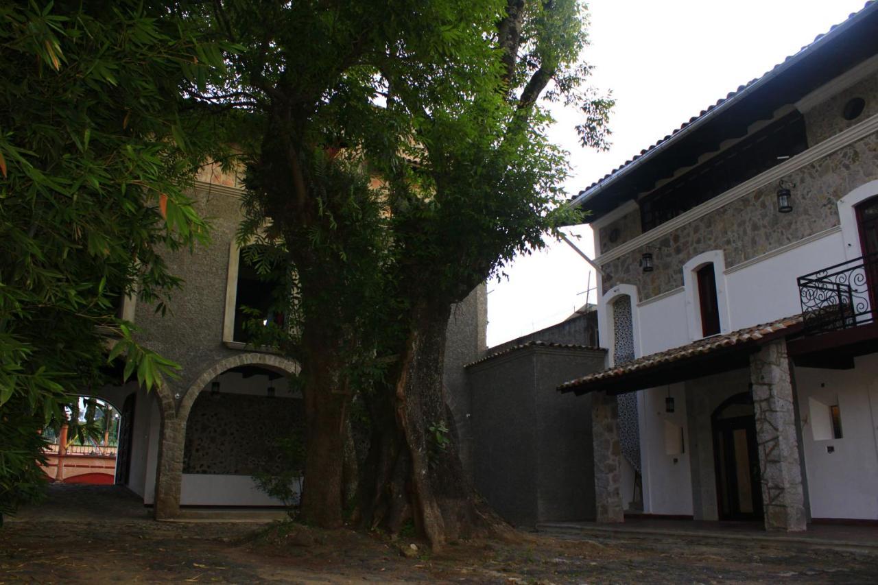 Hotel Atzalan エクステリア 写真
