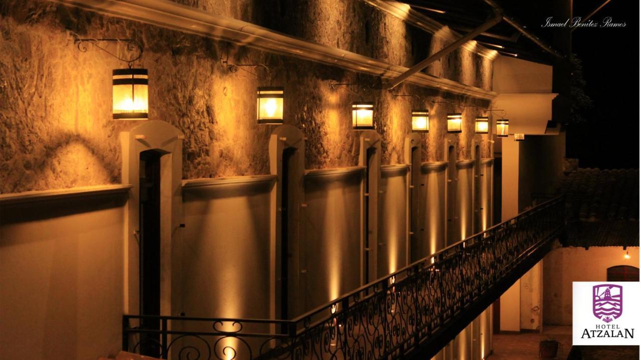 Hotel Atzalan エクステリア 写真
