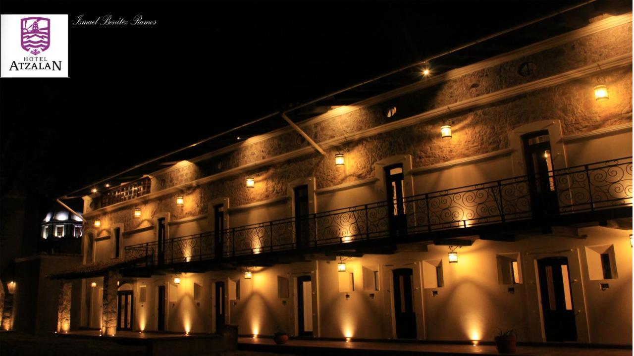 Hotel Atzalan エクステリア 写真