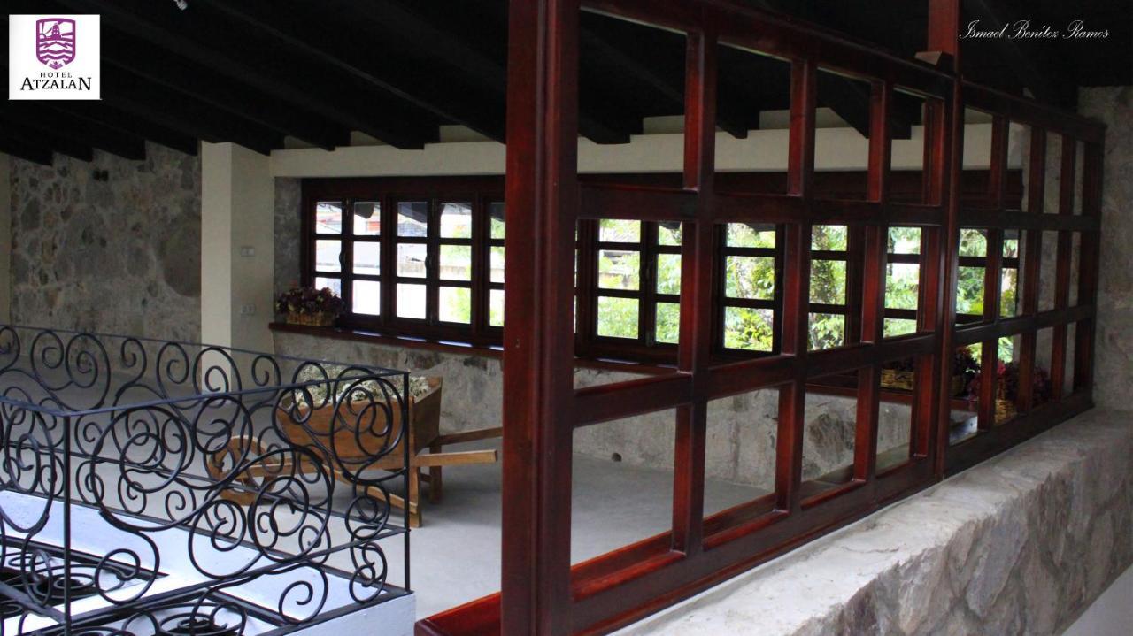Hotel Atzalan エクステリア 写真