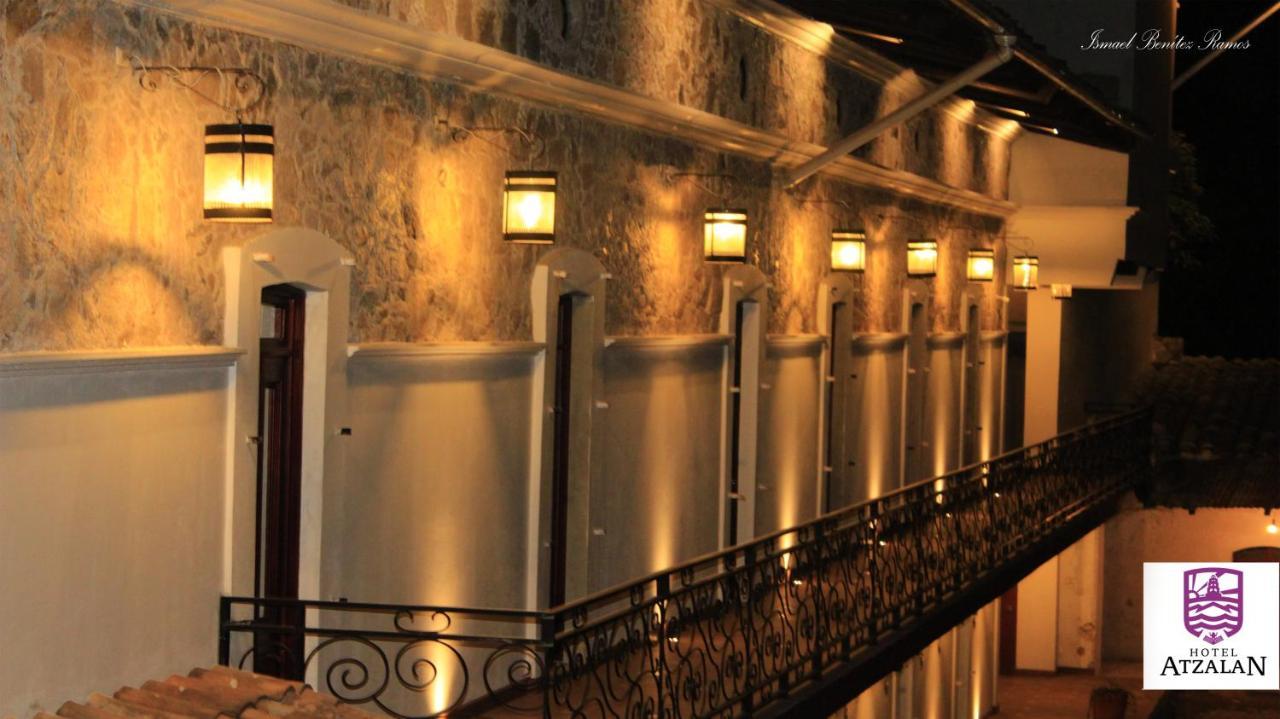 Hotel Atzalan エクステリア 写真