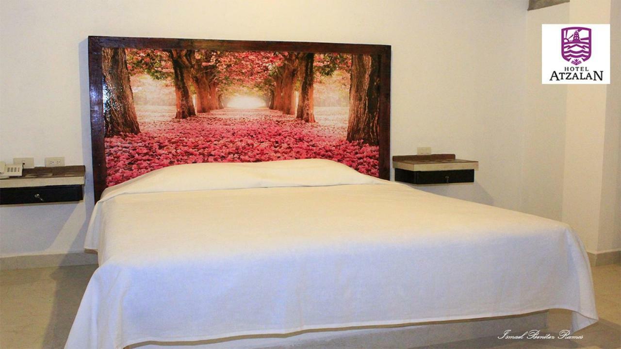 Hotel Atzalan エクステリア 写真